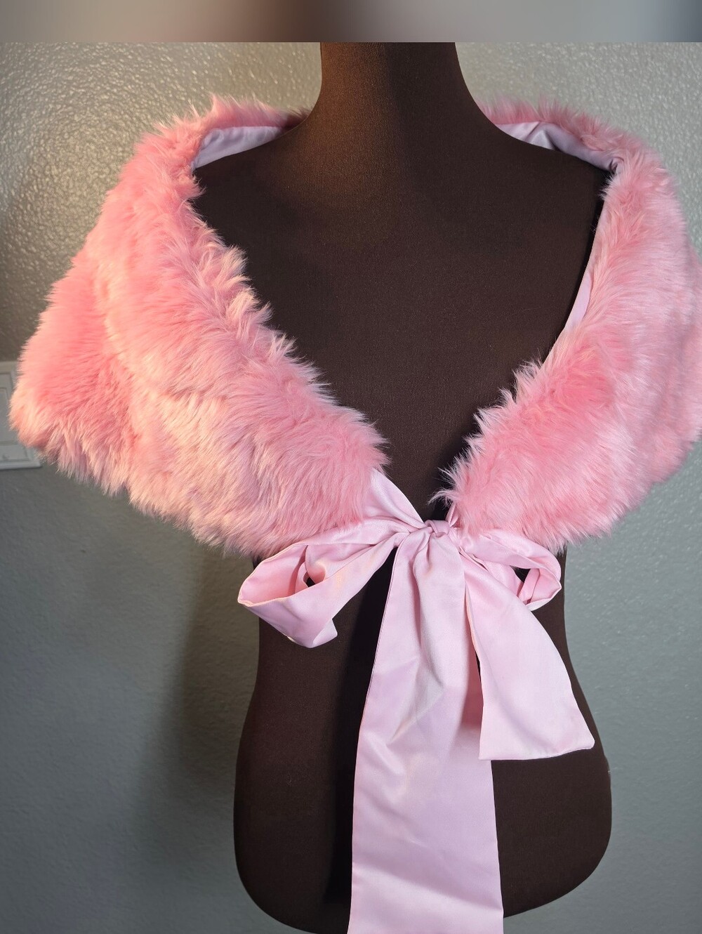 Studio 36 Pink Faux Fur Capelet Shrug Wrap Satin Bow Coquette NWT